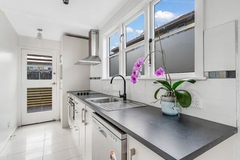 Photo of property in 243 Great North Road, Henderson, Auckland, 0612
