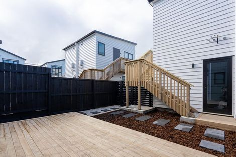 Photo of property in 32 Whare Kauri Road, Papakura, 2110