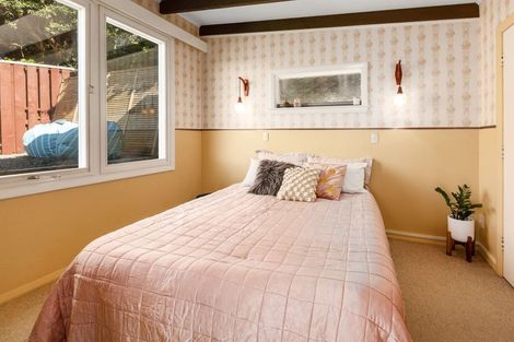 Photo of property in 15 Bayview Road, Paremata, Porirua, 5024