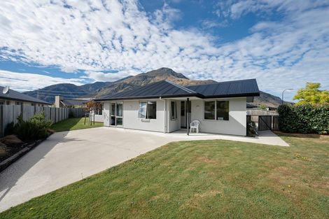 Photo of property in 16 Oxfordshire Avenue, Lower Shotover, Queenstown, 9304