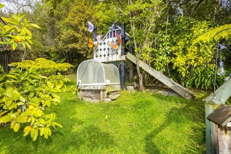 Photo of property in 6 Hobbit Lane, Pinehaven, Upper Hutt, 5371