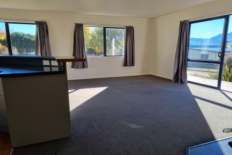 Photo of property in 16 Aorangi Crescent, Lake Tekapo, 7999