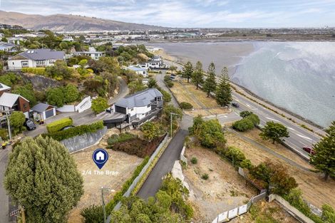 Photo of property in 2/4 The Brae, Mount Pleasant, Christchurch, 8081