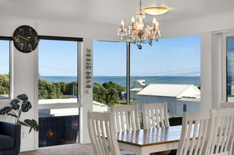 Photo of property in 1 Mclean Street, Strandon, New Plymouth, 4312