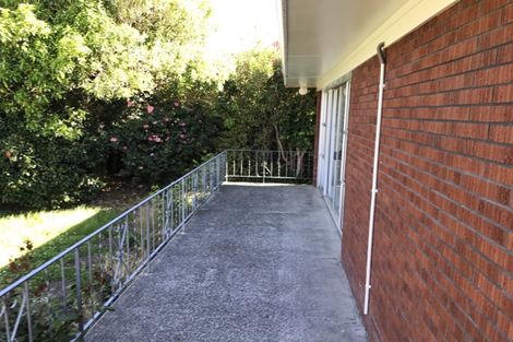 Photo of property in 42 James Evans Drive, Northcote, Auckland, 0627