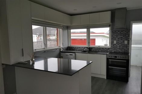 Photo of property in 1/30 Dale Crescent, Pakuranga, Auckland, 2010