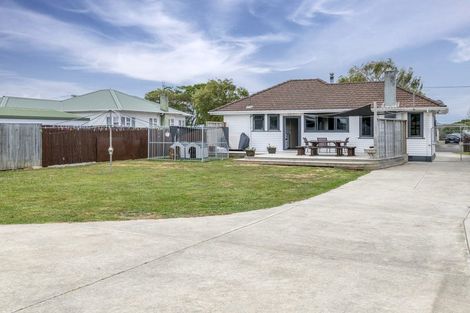 Photo of property in 14 Quinn Road, Levin, 5510