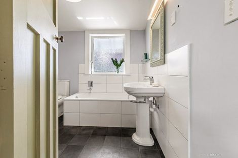 Photo of property in 9 Fitzroy Street, Wadestown, Wellington, 6012