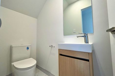 Photo of property in 23c Athena Drive, Totara Vale, Auckland, 0629