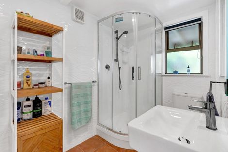 Photo of property in 13f York Crescent, Westown, New Plymouth, 4310