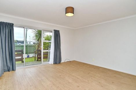Photo of property in 1/70 Hawke Street, New Brighton, Christchurch, 8083