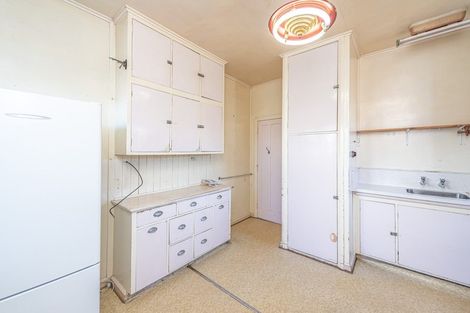 Photo of property in 49 Selwyn Crescent, College Estate, Whanganui, 4500