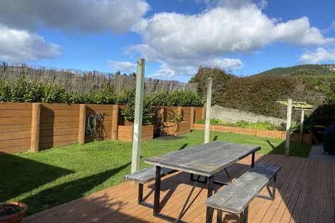 Photo of property in 61 Redwood Avenue, Tawa, Wellington, 5028
