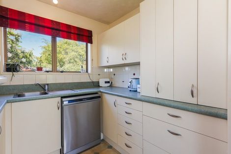 Photo of property in 6 Ostend Place, Avonhead, Christchurch, 8042