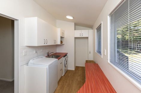 Photo of property in 7 Kawau Grove, Waikanae Beach, Waikanae, 5036