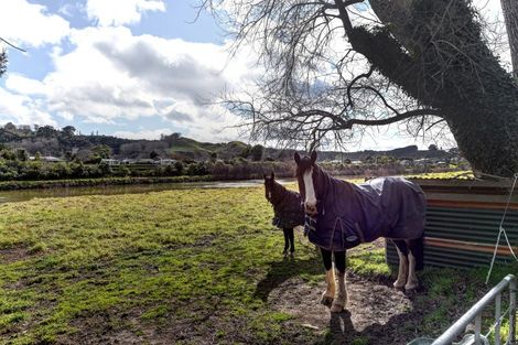 Photo of property in 39 Riverbank Road, Okoia, Whanganui, 4573