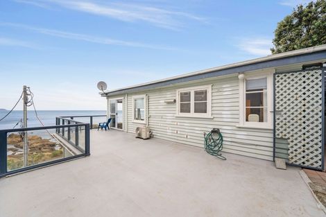 Photo of property in 148 The Esplanade, Houghton Bay, Wellington, 6023