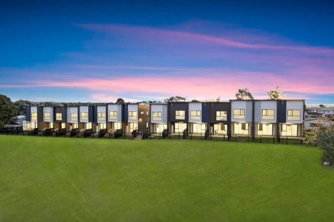 Photo of property in 14/17 Barneys Farm Road, Clendon Park, Auckland, 2103