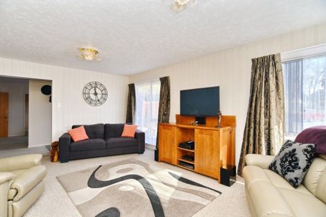 Photo of property in 2/11 Ludecke Place, Sockburn, Christchurch, 8042