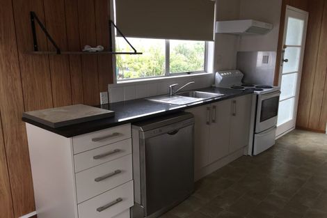 Photo of property in 32 Aberfeldy Avenue, Highland Park, Auckland, 2010