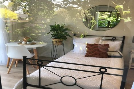 Photo of property in 21 Sandiacre Way, Browns Bay, Auckland, 0630