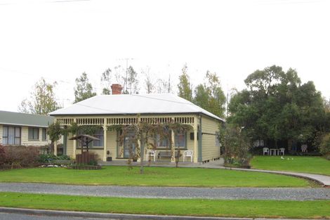 Photo of property in 56 Elderlee Street, Milton, 9220