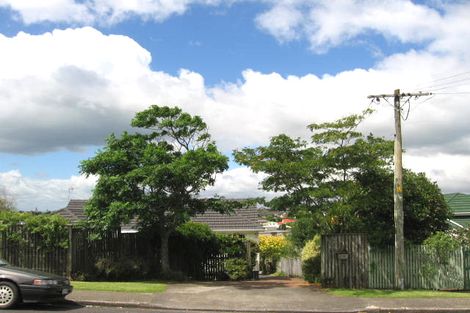 Photo of property in 3 Rangitoto Terrace, Milford, Auckland, 0620