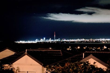 Photo of property in 147a Hobsonville Road, West Harbour, Auckland, 0618