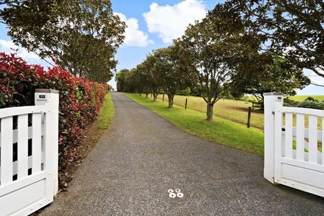 Photo of property in 132 Muriwai Valley Road, Muriwai, Waimauku, 0881