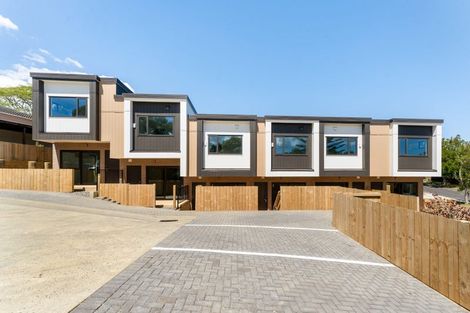 Photo of property in 29a Takapu Street, Henderson, Auckland, 0612