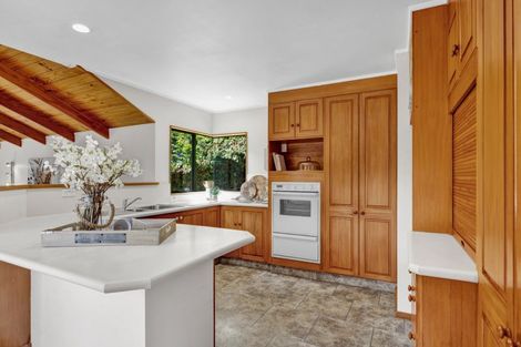 Photo of property in 6 Bushview Place, Upper Vogeltown, New Plymouth, 4310