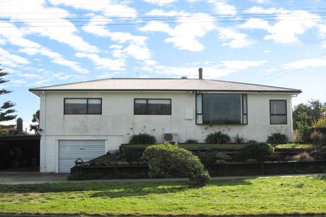 Photo of property in 10 Shackleton Street, New Brighton, Christchurch, 8061