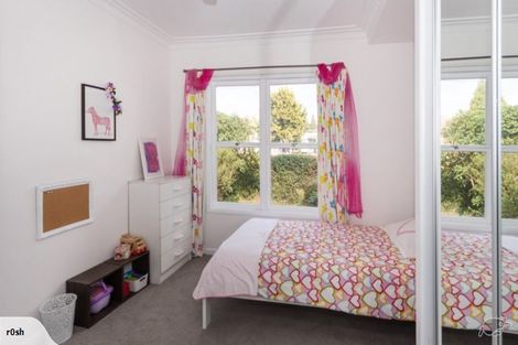 Photo of property in 2/10 Liverpool Street, Papakura, 2110