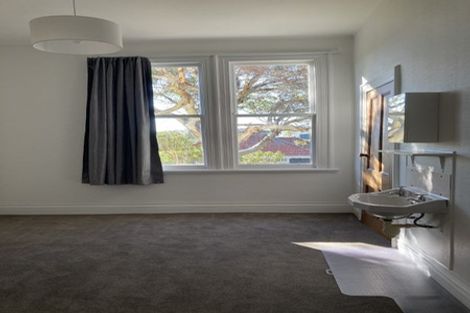 Photo of property in 11 Brougham Street, Mount Victoria, Wellington, 6011