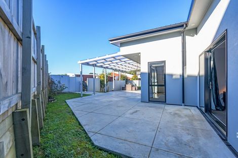Photo of property in 1 Vaucluse Heights, Fitzherbert, Palmerston North, 4410