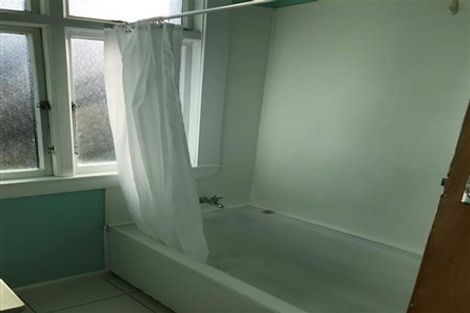 Photo of property in 801 Jervois Street, Mayfair, Hastings, 4122