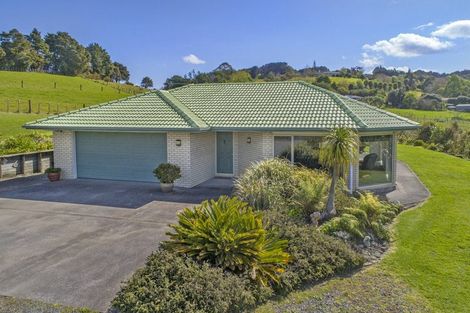 Photo of property in 3 Riversong Road, Kauri, Kamo, 0185
