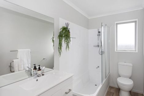 Photo of property in 38 Karere Avenue, Marshland, Christchurch, 8083