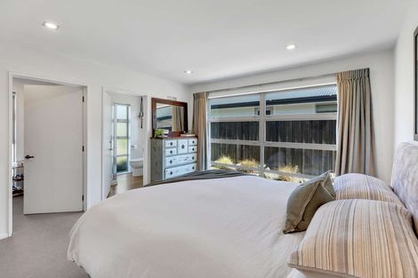 Photo of property in 4 Manuka Street, Pegasus, 7612