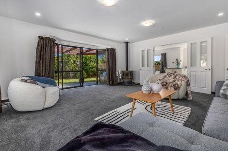 Photo of property in 136 Guildford Drive, Paraparaumu Beach, Paraparaumu, 5032