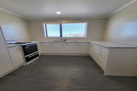 Photo of property in 49 Cyclamen Road, Mangere, Auckland, 2022