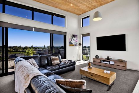 Photo of property in 16a Links Drive, Waiwhakaiho, New Plymouth, 4312