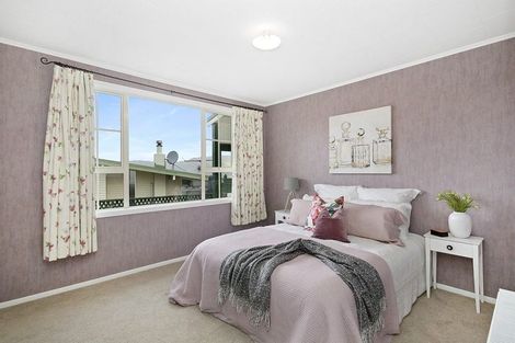 Photo of property in 29 Harbour View Road, Harbour View, Lower Hutt, 5010