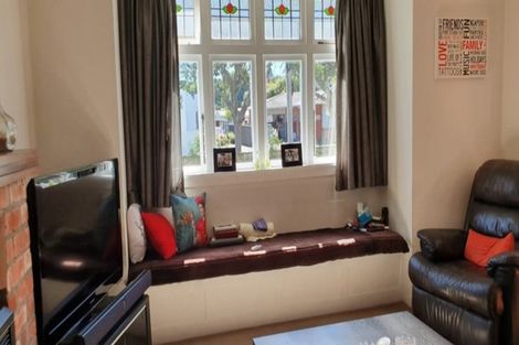 Photo of property in 1 Ngapuhi Street, Saint Johns Hill, Whanganui, 4501