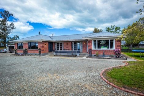 Photo of property in 14 Arowhenua Station Road, Kerrytown, Timaru, 7973