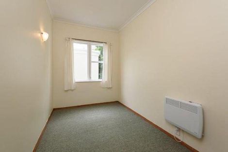 Photo of property in 43 Grant Road, Thorndon, Wellington, 6011