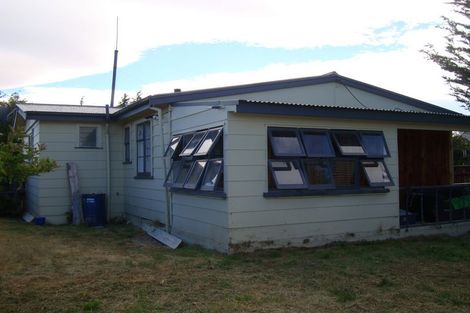 Photo of property in 16 Jollie Road, Twizel, 7901