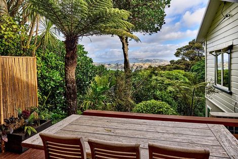 Photo of property in 98 Motuhara Road, Plimmerton, Porirua, 5026