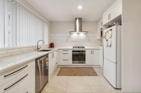 Photo of property in 110 Lisle Farm Drive, Pukekohe, 2120