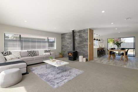 Photo of property in 52 Lotus Avenue, Mount Maunganui, 3116